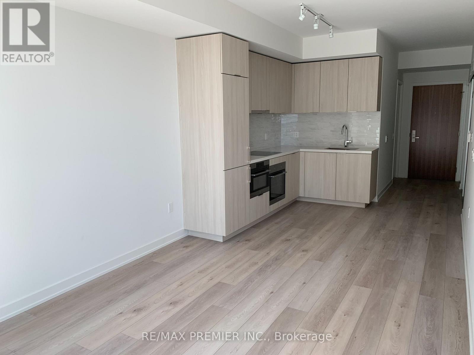 814 - 15 Queens Quay E, Toronto, Ontario  M5E 0A4 - Photo 10 - C12804316