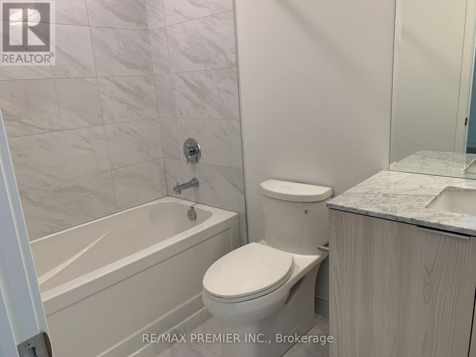 814 - 15 Queens Quay E, Toronto, Ontario  M5E 0A4 - Photo 24 - C12804316