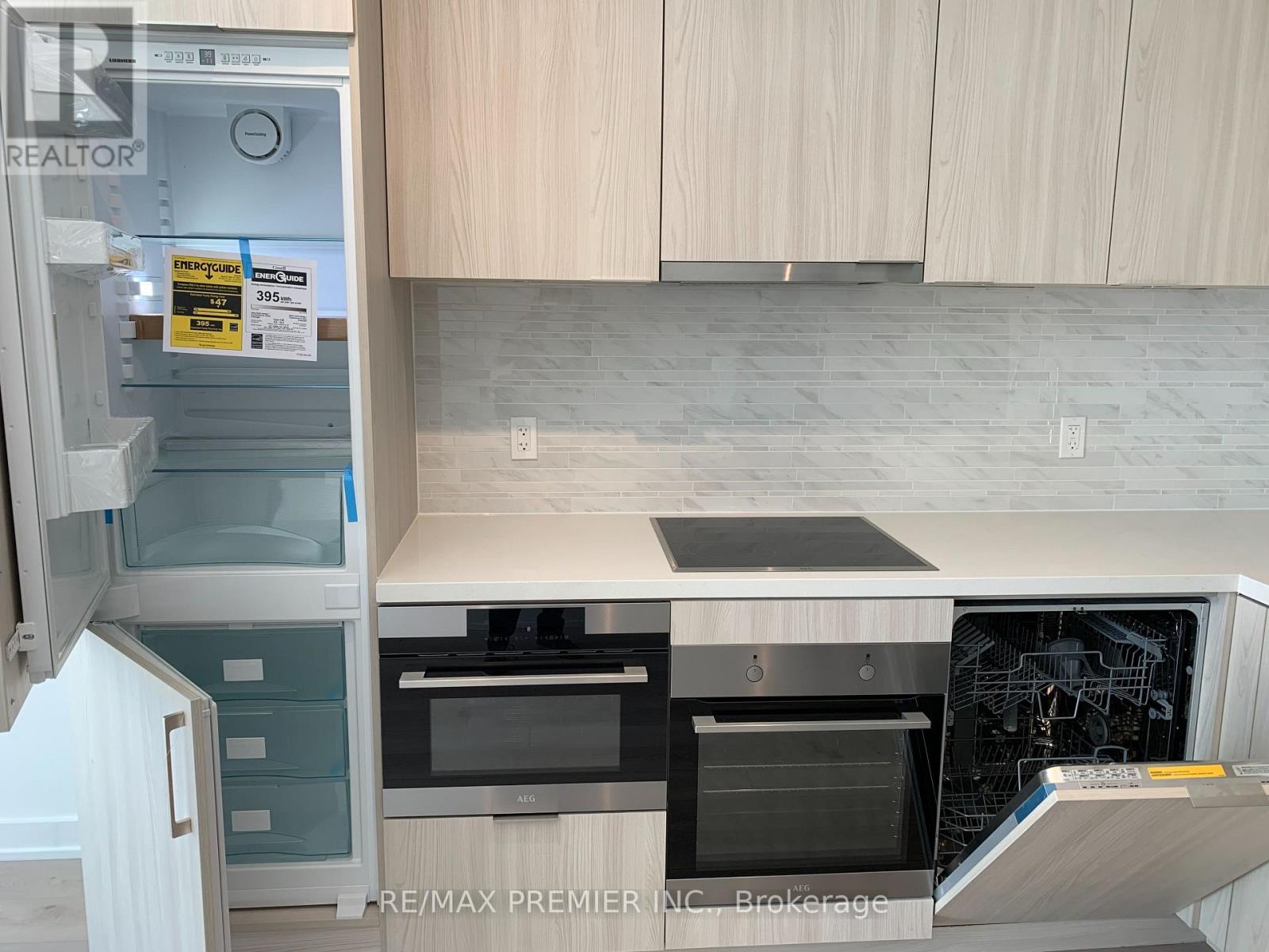 814 - 15 Queens Quay E, Toronto, Ontario  M5E 0A4 - Photo 32 - C12804316