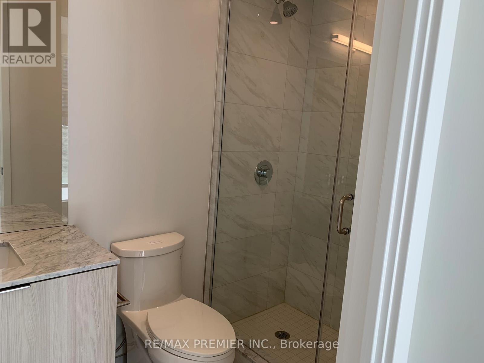 814 - 15 Queens Quay E, Toronto, Ontario  M5E 0A4 - Photo 8 - C12804316