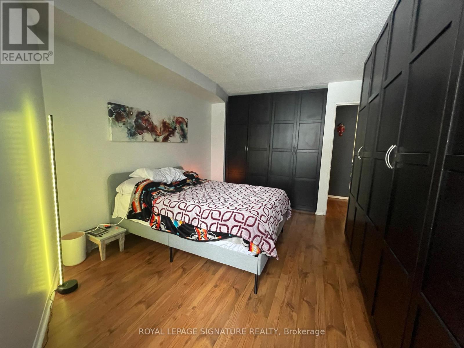 604 - 260 Queens Quay W, Toronto, Ontario  M5J 2N3 - Photo 18 - C12804348