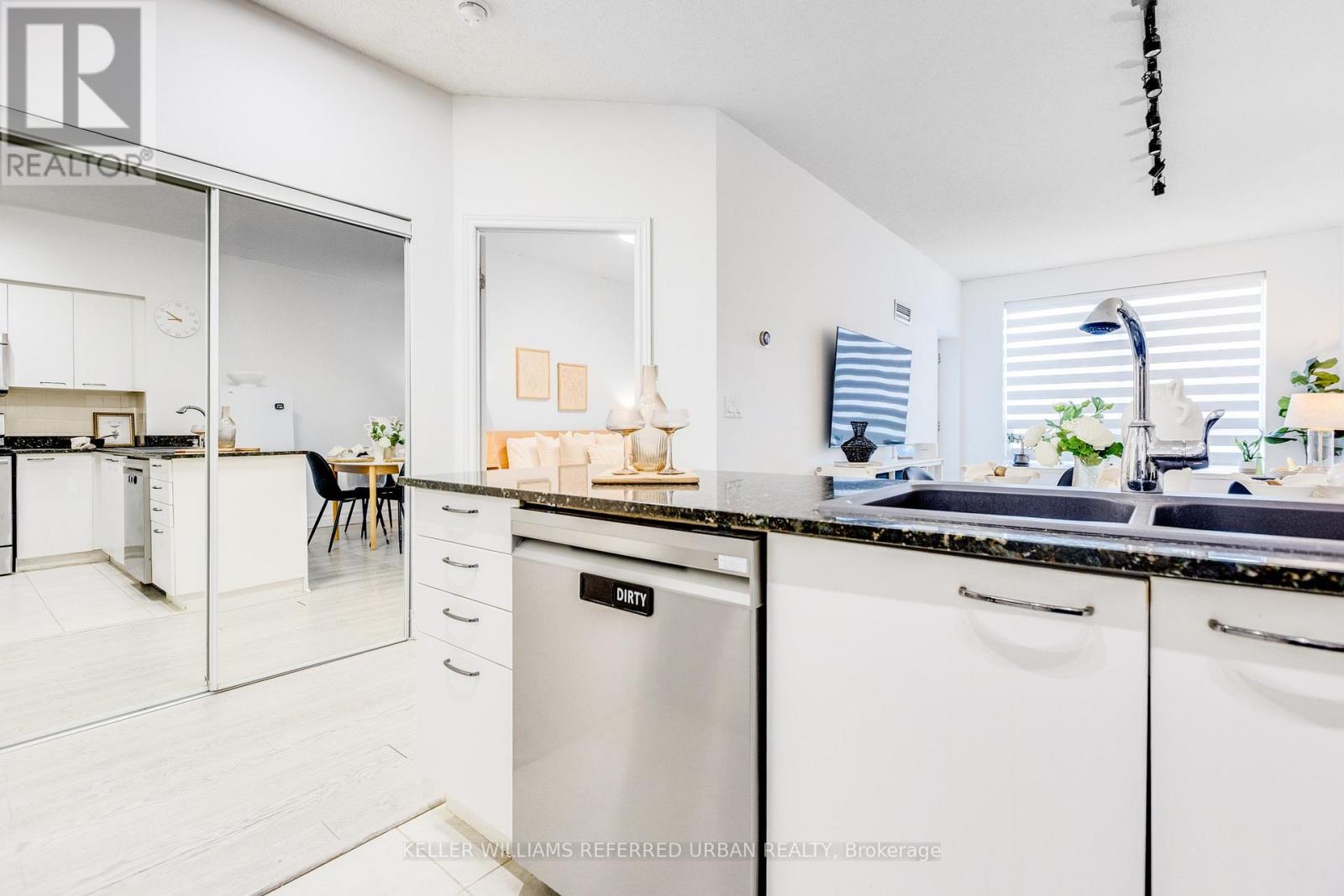 116 - 48 Suncrest Boulevard, Markham, Ontario  L3T 7Y5 - Photo 10 - N12804322