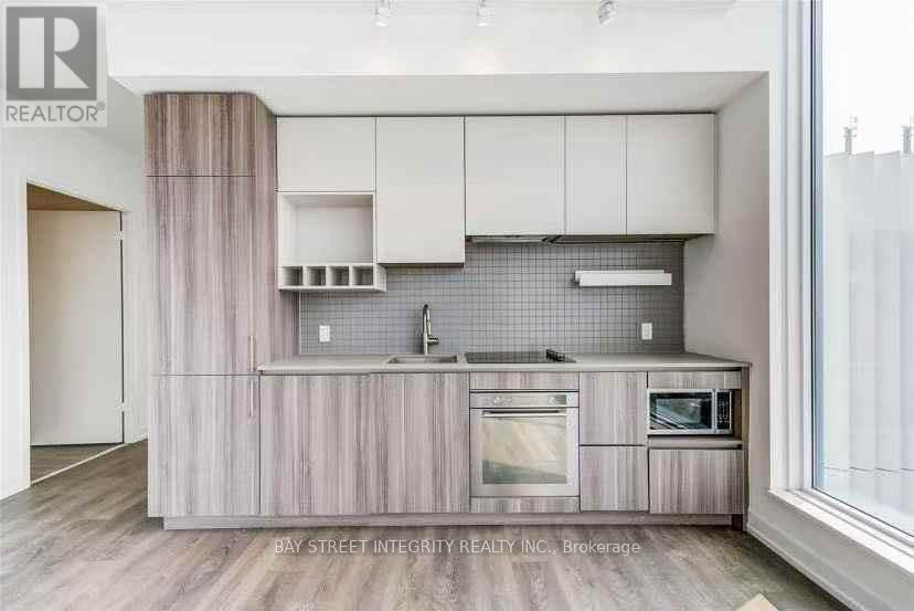 805 - 898 Portage Parkway, Vaughan, Ontario L4K 0J6 - Photo 2 - N12804332