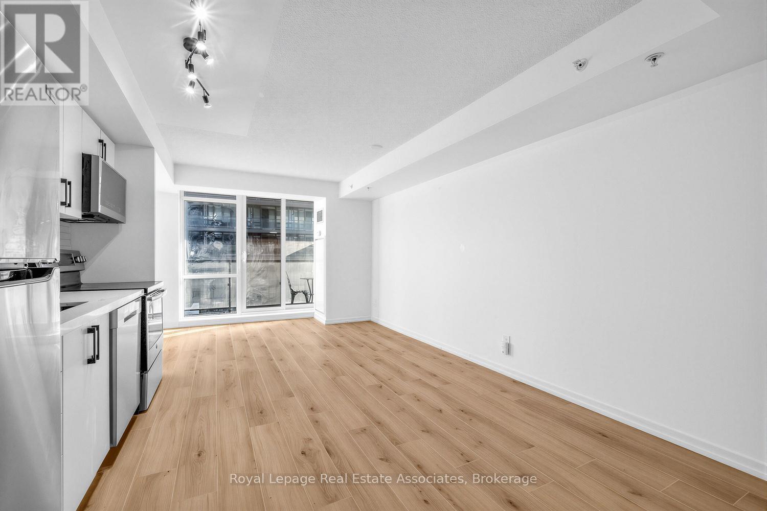 504 - 20 Joe Shuster Way, Toronto, Ontario  M6K 0A3 - Photo 5 - W12804304