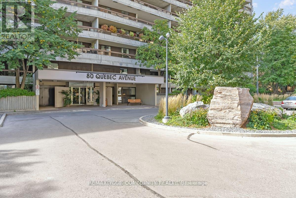 811 - 80 Quebec Avenue, Toronto, Ontario  M6P 4B7 - Photo 9 - W12804314