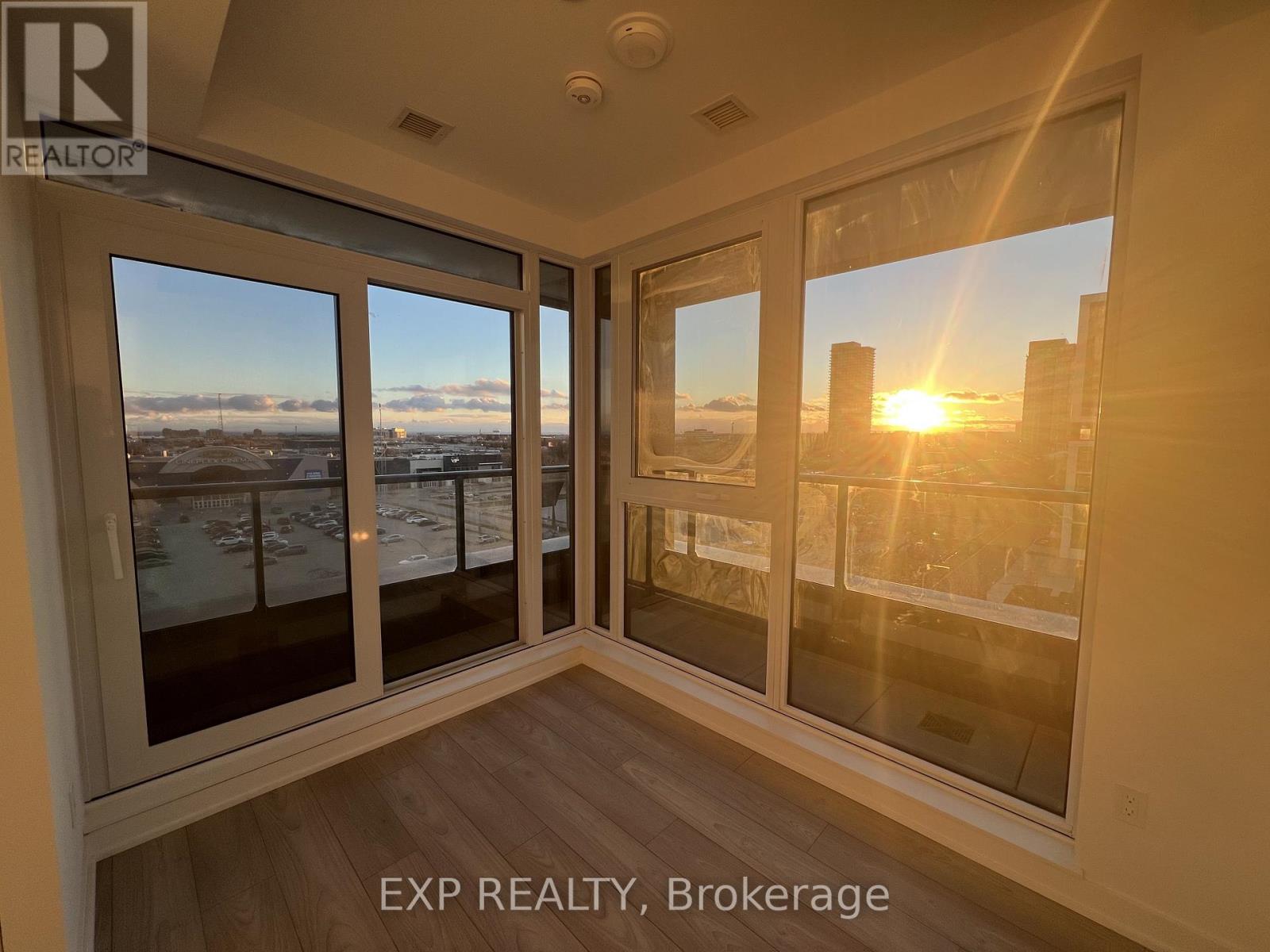 625 - 1007 THE QUEENSWAY, Toronto, Ontario