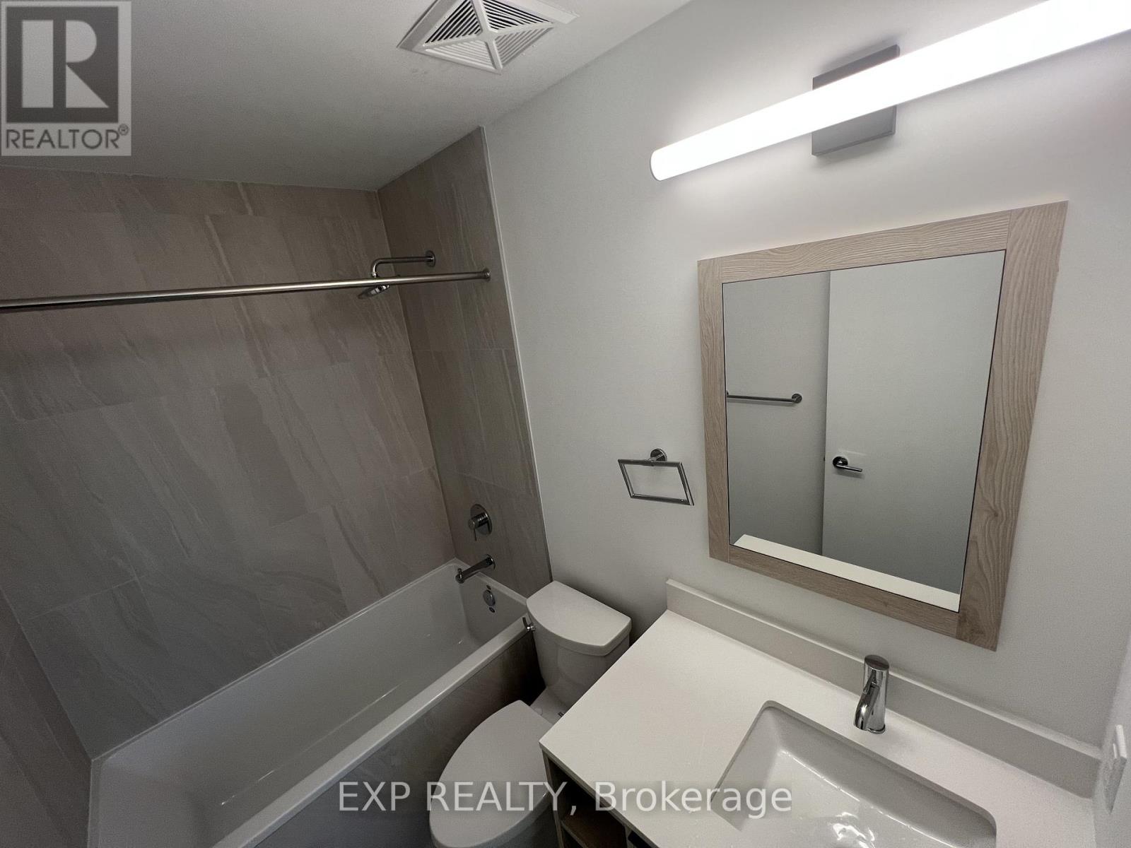 625 - 1007 The Queensway, Toronto, Ontario  M8Z 0H4 - Photo 5 - W12804324