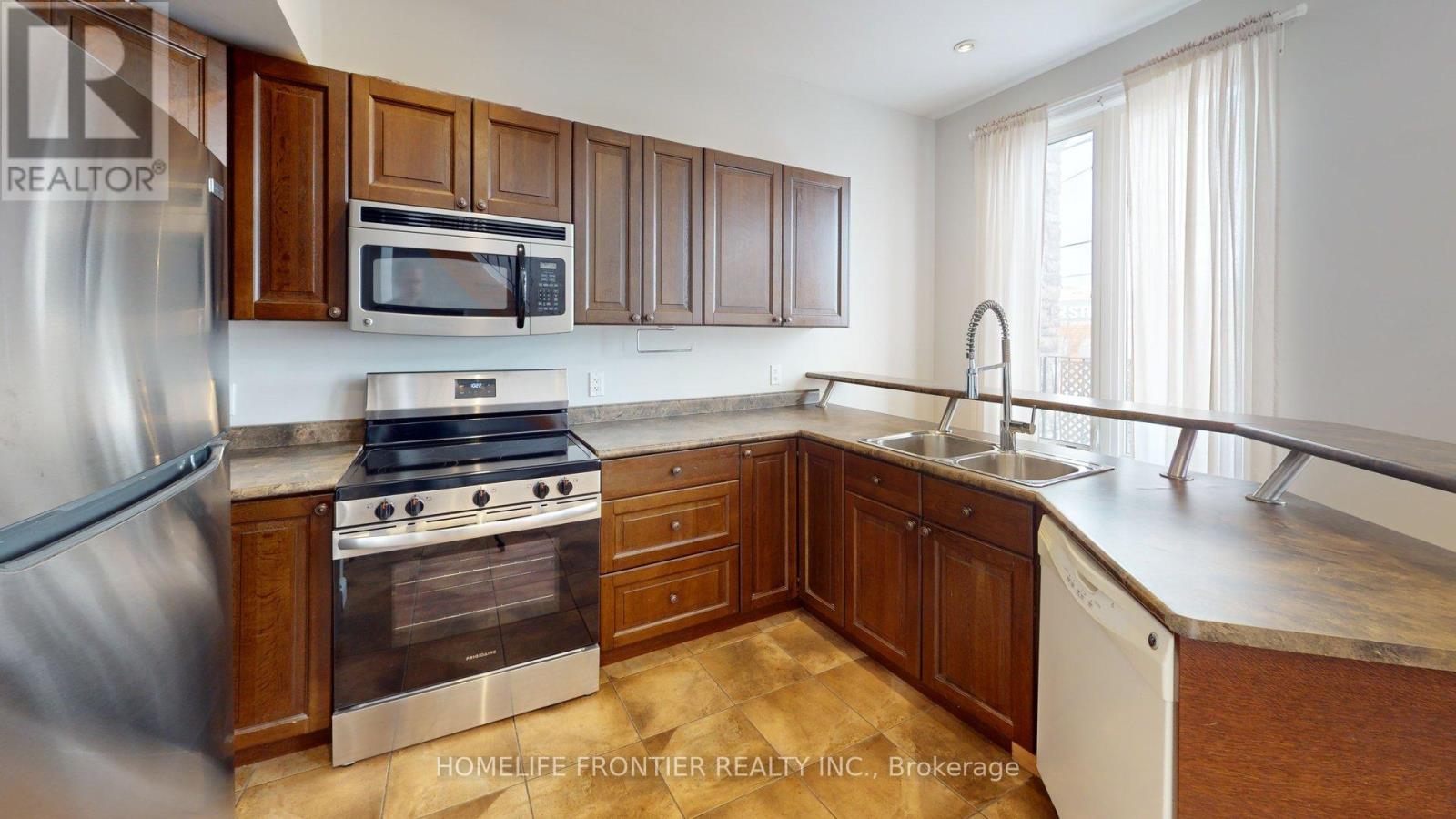 103 - 3545 Lakeshore Boulevard W, Toronto, Ontario  M8W 1P4 - Photo 8 - W12804336