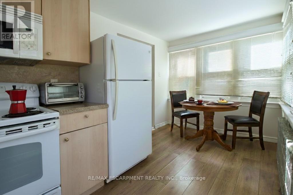 3 - 22 Blake Street, Hamilton, Ontario  L8M 2S5 - Photo 12 - X12804340