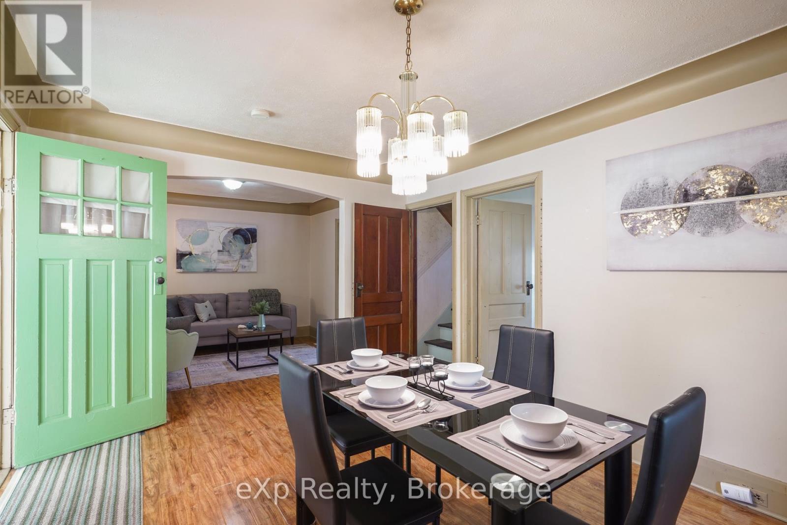 21 Elgin Street, Southwest Middlesex, Ontario  N0L 1A0 - Photo 13 - X12804378