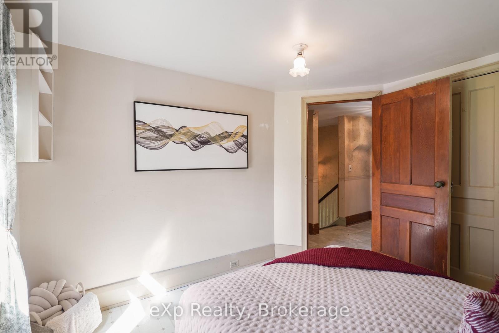 21 Elgin Street, Southwest Middlesex, Ontario  N0L 1A0 - Photo 30 - X12804378