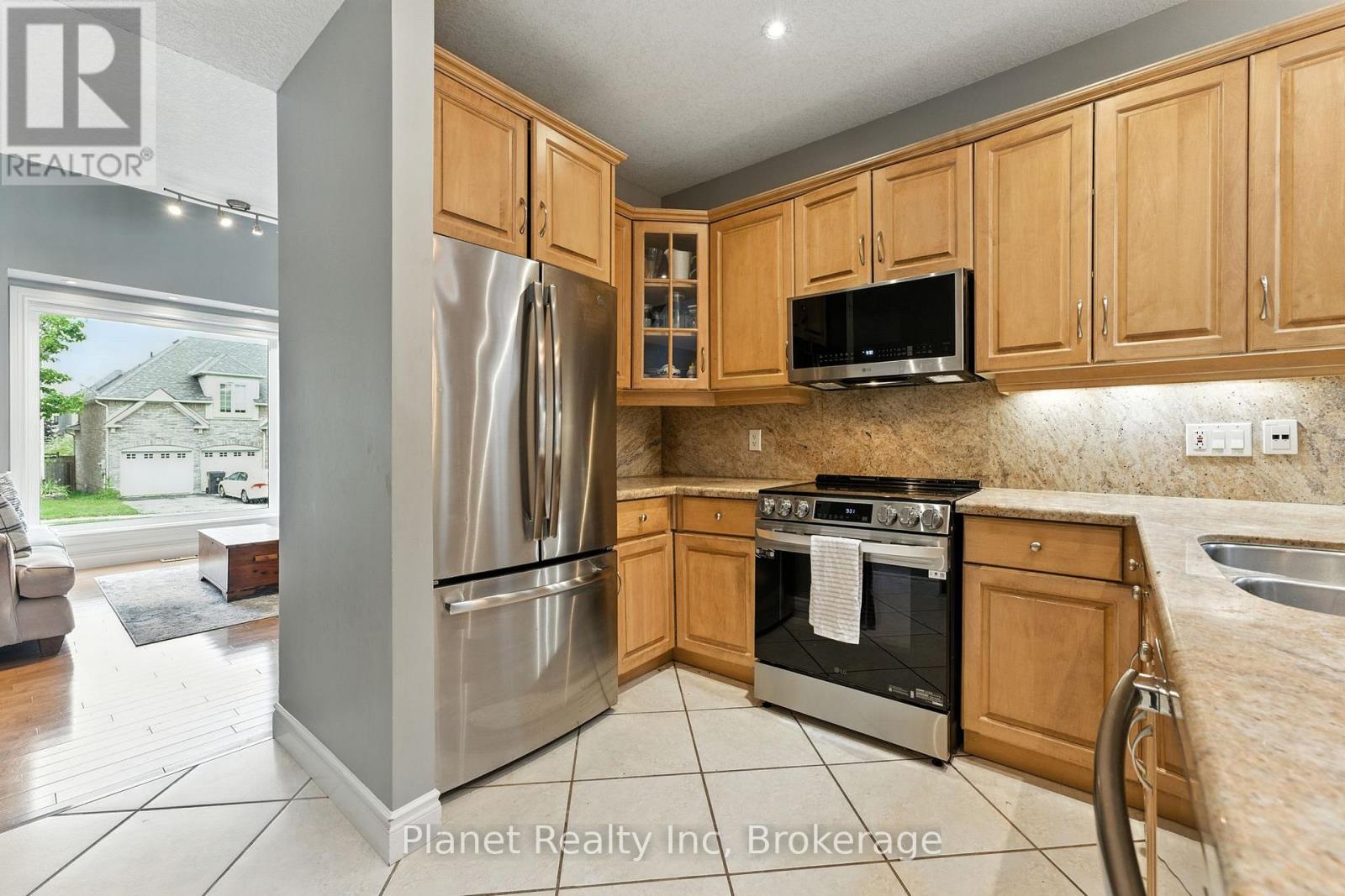 63 Truesdale Crescent, Guelph, Ontario  N1G 5H3 - Photo 12 - X12804426