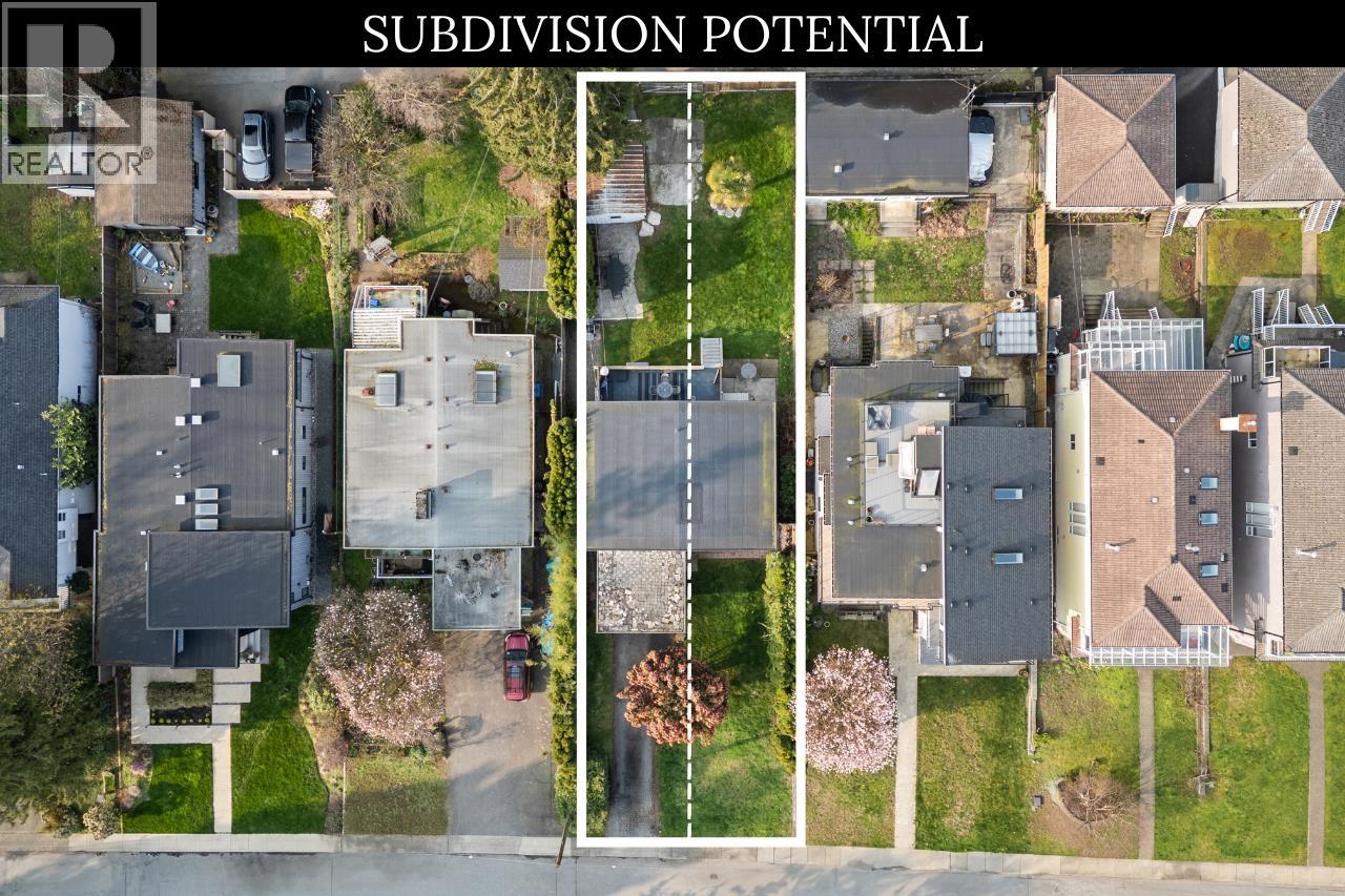 530 W 14TH STREET, North Vancouver, British Columbia