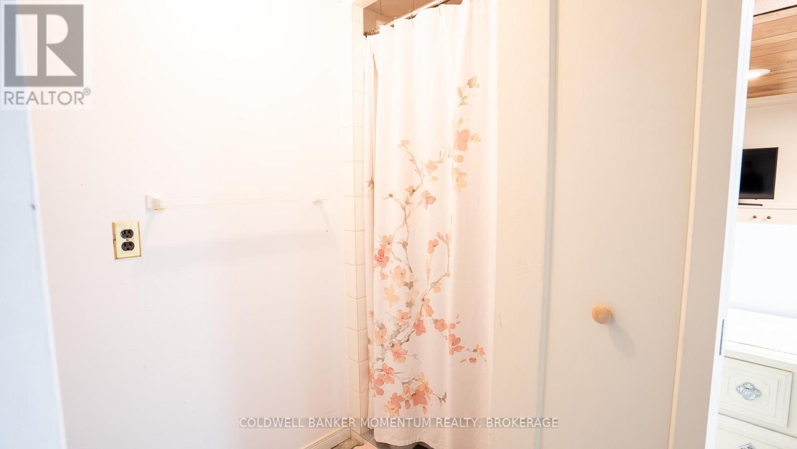 984 Plantation Road, London North, Ontario  N6H 2Y4 - Photo 44 - X12803520