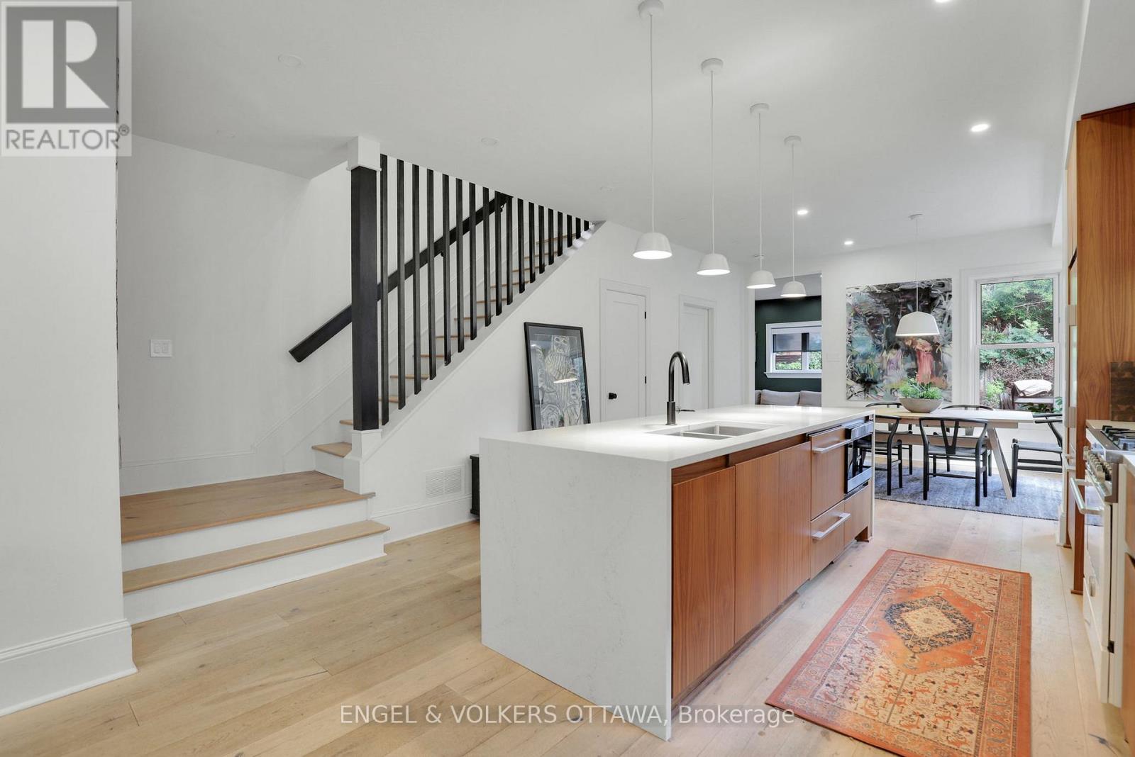 597 Maclaren Street, Ottawa, Ontario  K1R 5K8 - Photo 14 - X12804354