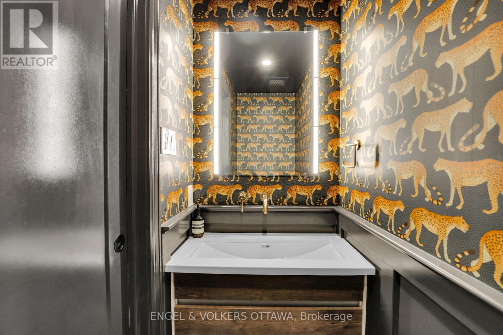 597 Maclaren Street, Ottawa, Ontario  K1R 5K8 - Photo 23 - X12804354