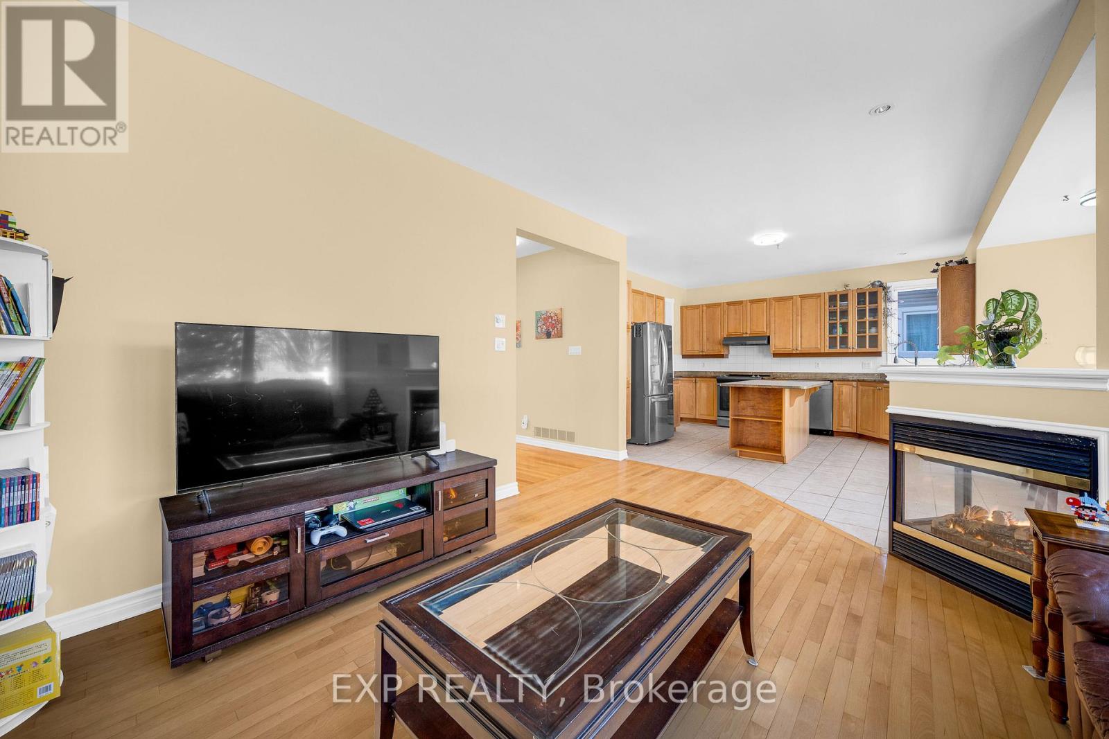 166 Hemlo Crescent, Ottawa, Ontario  K2T 1E4 - Photo 11 - X12804366