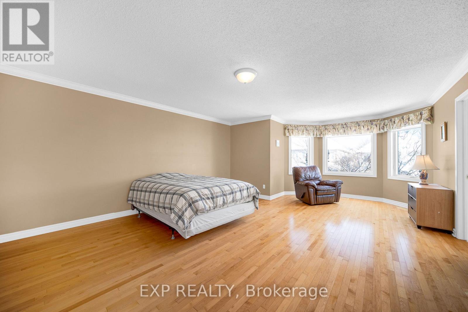 166 Hemlo Crescent, Ottawa, Ontario  K2T 1E4 - Photo 19 - X12804366