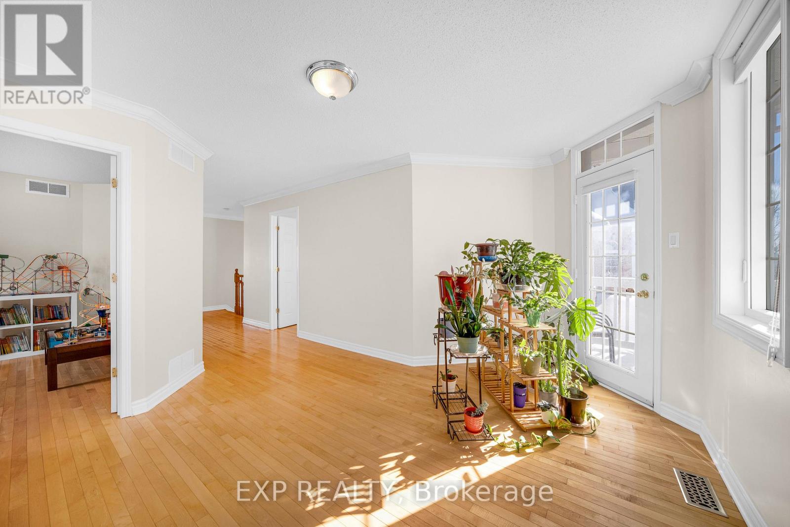 166 Hemlo Crescent, Ottawa, Ontario  K2T 1E4 - Photo 25 - X12804366