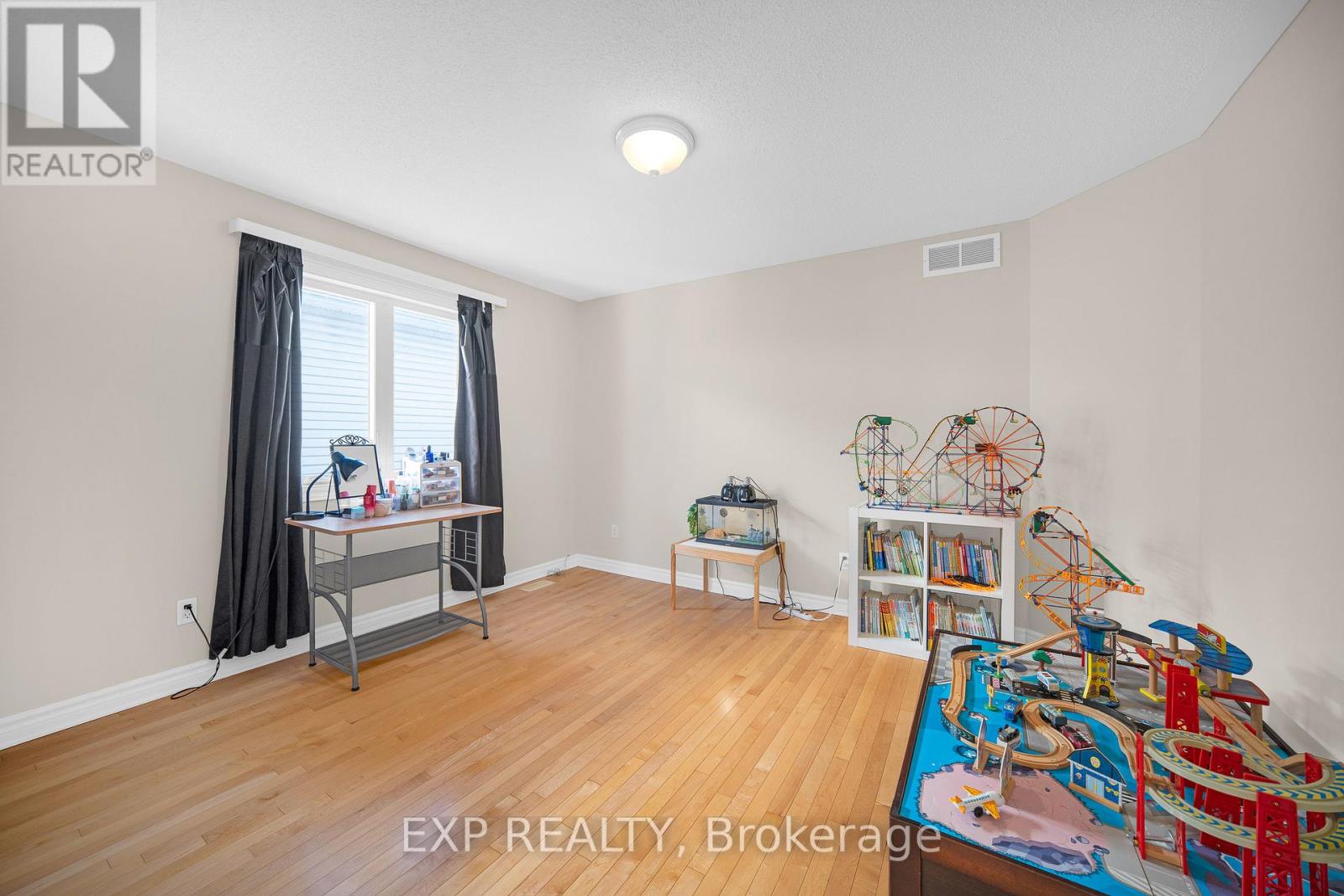 166 Hemlo Crescent, Ottawa, Ontario  K2T 1E4 - Photo 30 - X12804366