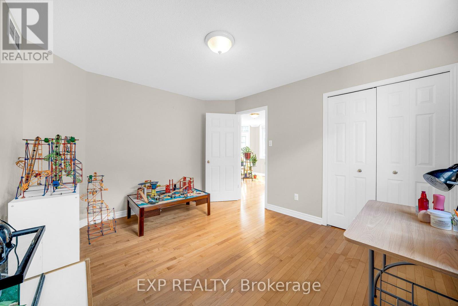 166 Hemlo Crescent, Ottawa, Ontario  K2T 1E4 - Photo 31 - X12804366