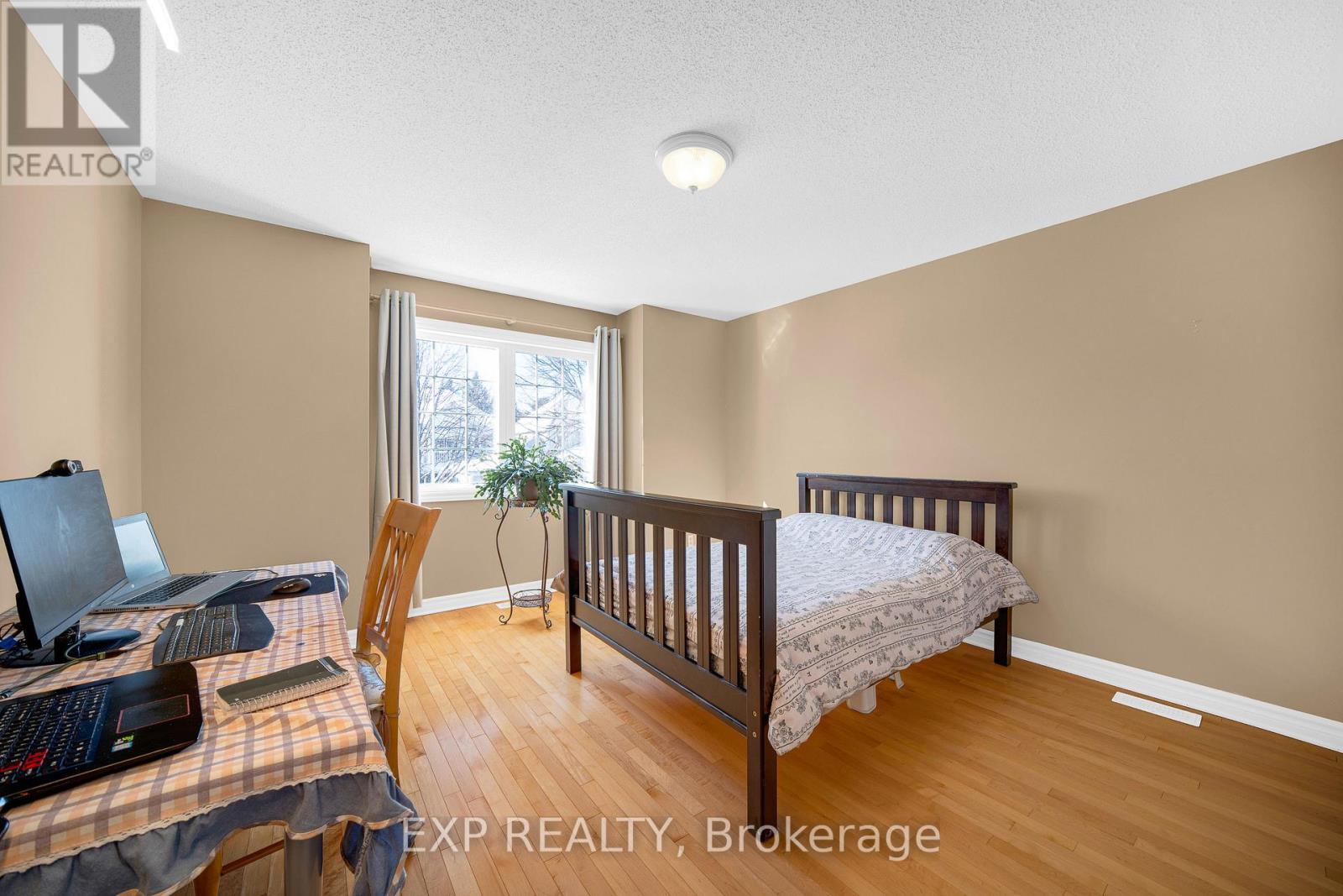 166 Hemlo Crescent, Ottawa, Ontario  K2T 1E4 - Photo 32 - X12804366