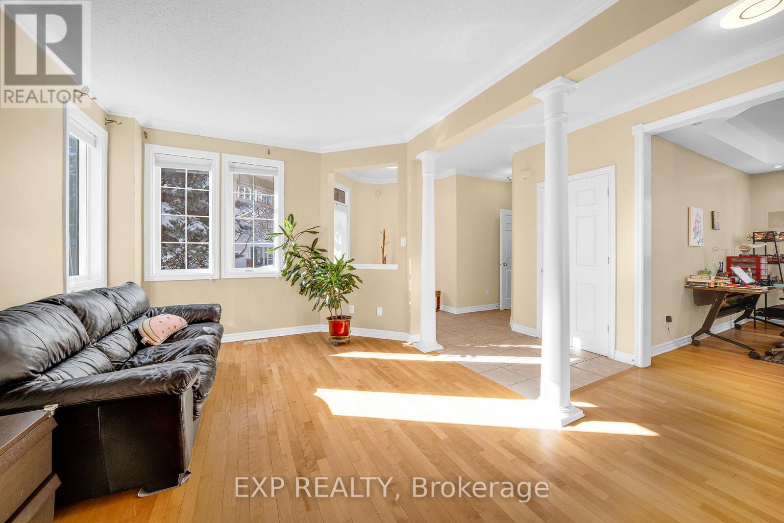 166 Hemlo Crescent, Ottawa, Ontario  K2T 1E4 - Photo 6 - X12804366