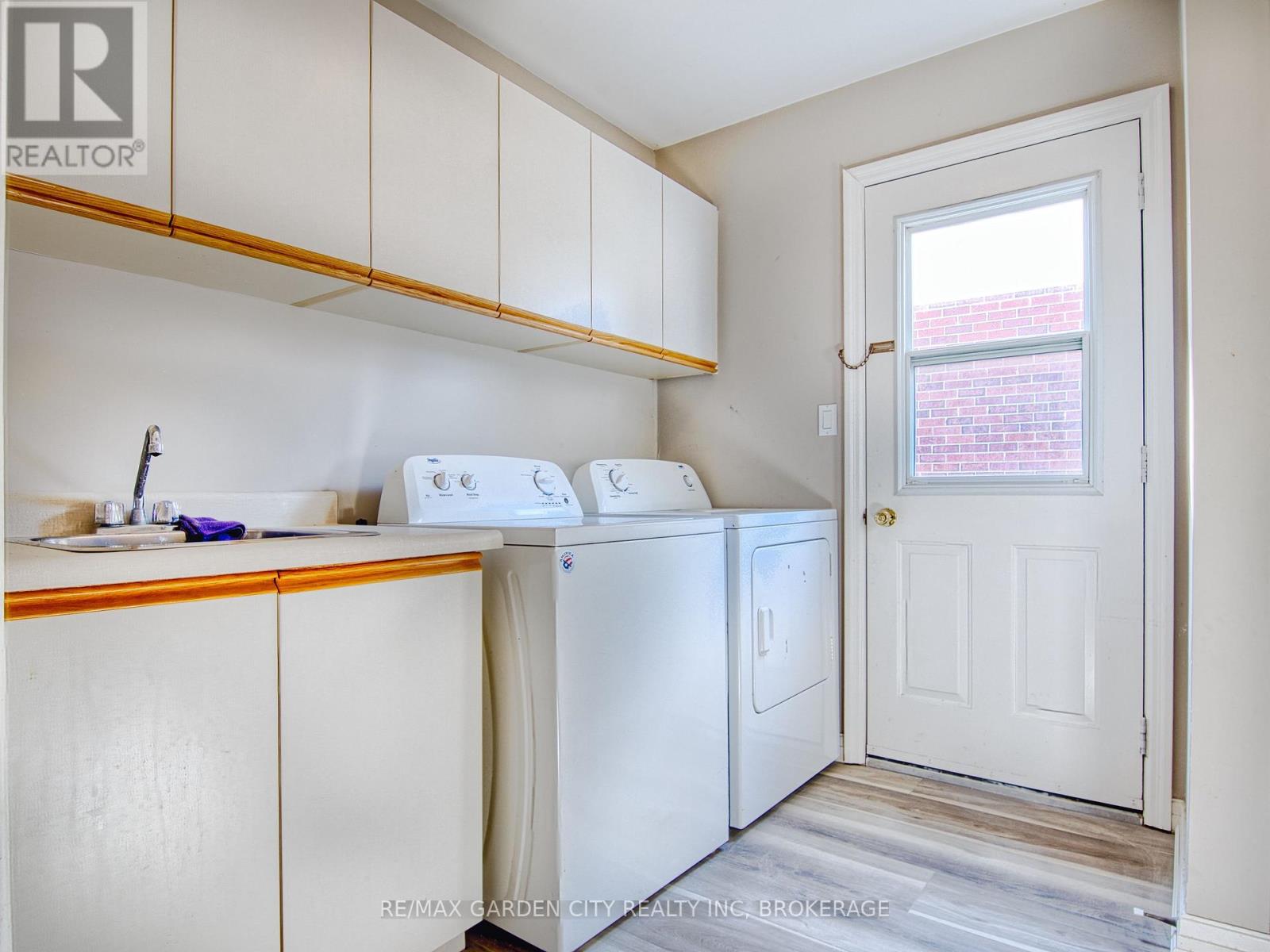 20 Chessington Street, St. Catharines, Ontario  L2S 3R4 - Photo 14 - X12804406