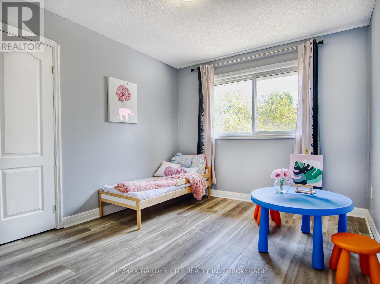 20 Chessington Street, St. Catharines, Ontario  L2S 3R4 - Photo 19 - X12804406