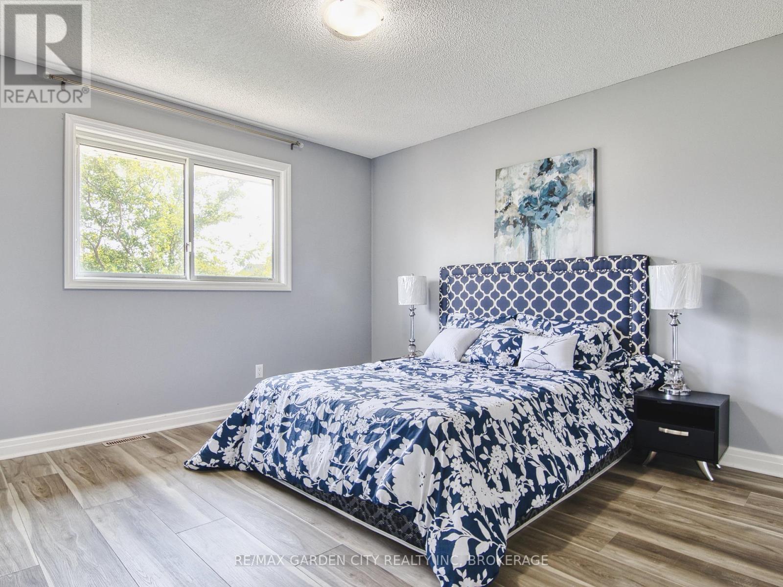 20 Chessington Street, St. Catharines, Ontario  L2S 3R4 - Photo 24 - X12804406