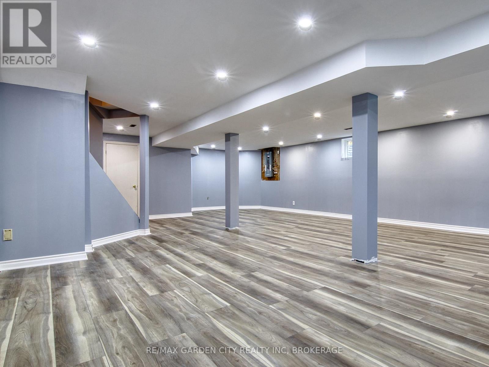 20 Chessington Street, St. Catharines, Ontario  L2S 3R4 - Photo 30 - X12804406