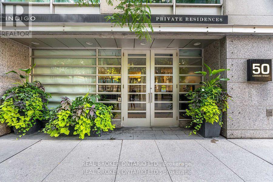 2301 - 50 Lombard Street, Toronto, Ontario  M5C 2X4 - Photo 3 - C12804380