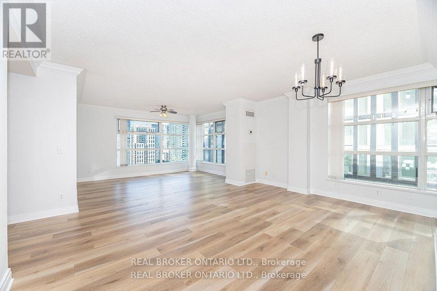 2301 - 50 Lombard Street, Toronto, Ontario  M5C 2X4 - Photo 4 - C12804380