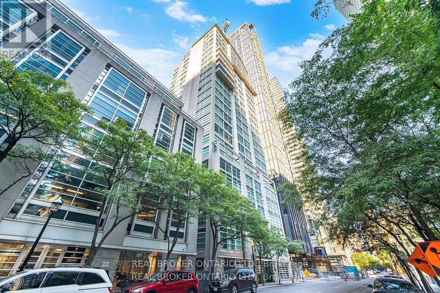 2301 - 50 Lombard Street, Toronto, Ontario  M5C 2X4 - Photo 45 - C12804380