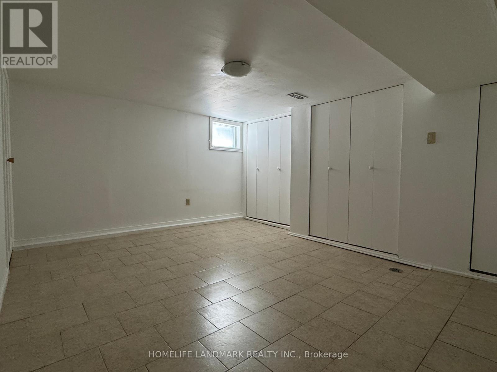 1138 Woodbine Avenue, Toronto, Ontario  M4C 4C8 - Photo 13 - E12804388