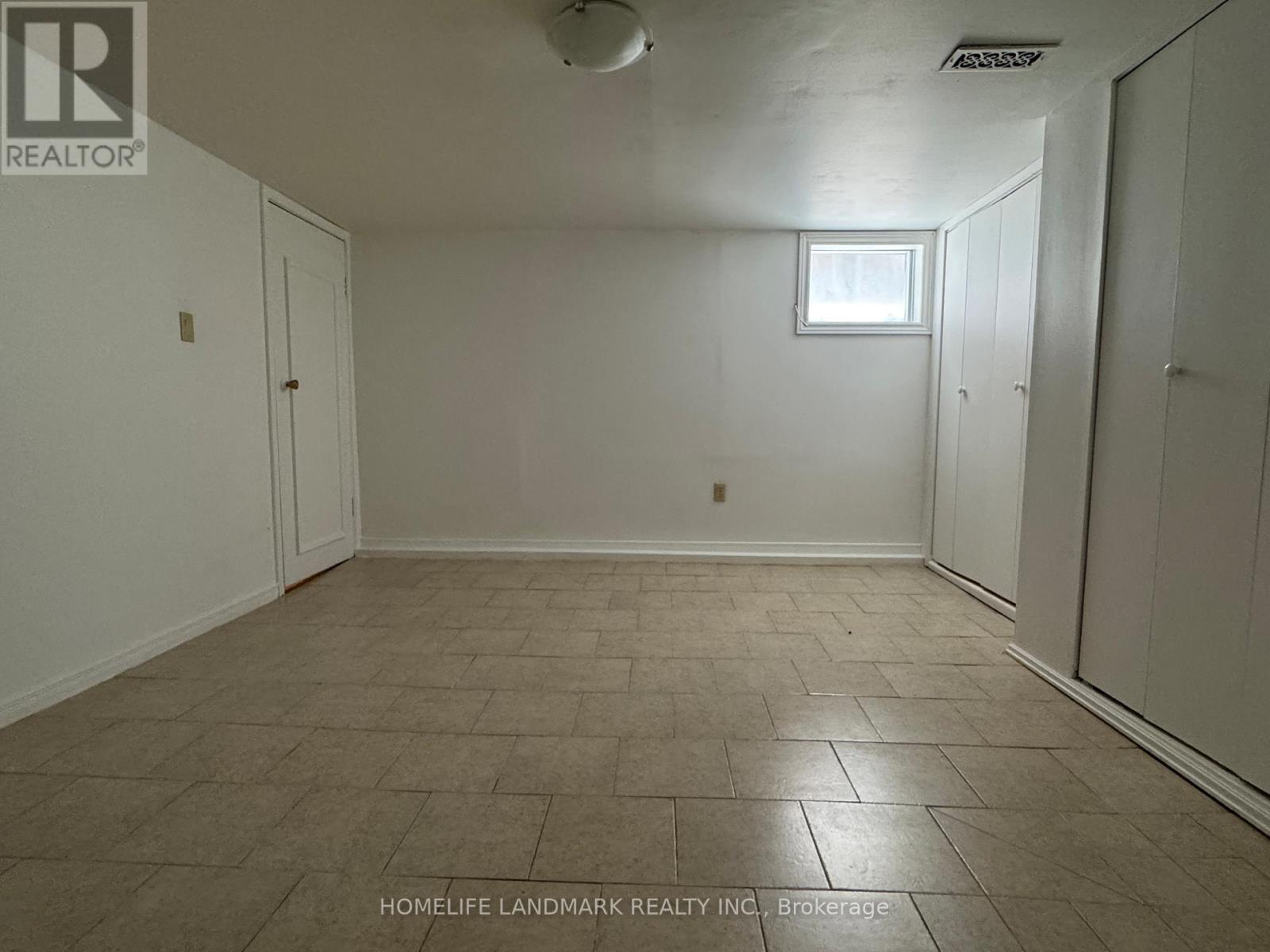 1138 Woodbine Avenue, Toronto, Ontario  M4C 4C8 - Photo 14 - E12804388