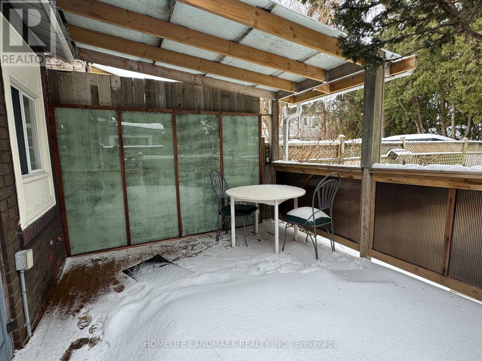 1138 Woodbine Avenue, Toronto, Ontario  M4C 4C8 - Photo 17 - E12804388