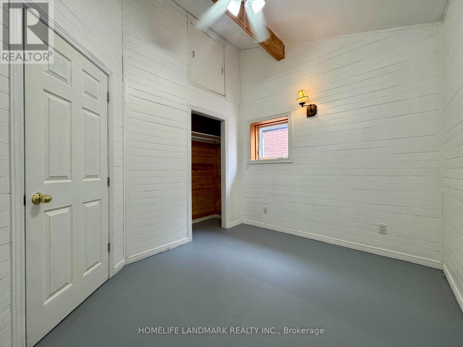 1138 Woodbine Avenue, Toronto, Ontario  M4C 4C8 - Photo 4 - E12804388