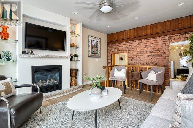 25 Harriet Street, Toronto, Ontario  M4L 2E8 - Photo 13 - E12804414