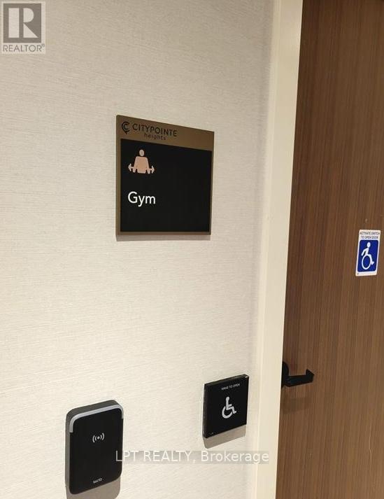 15 Skyridge Drive, Brampton, Ontario  L6P 4S3 - Photo 37 - W12804352