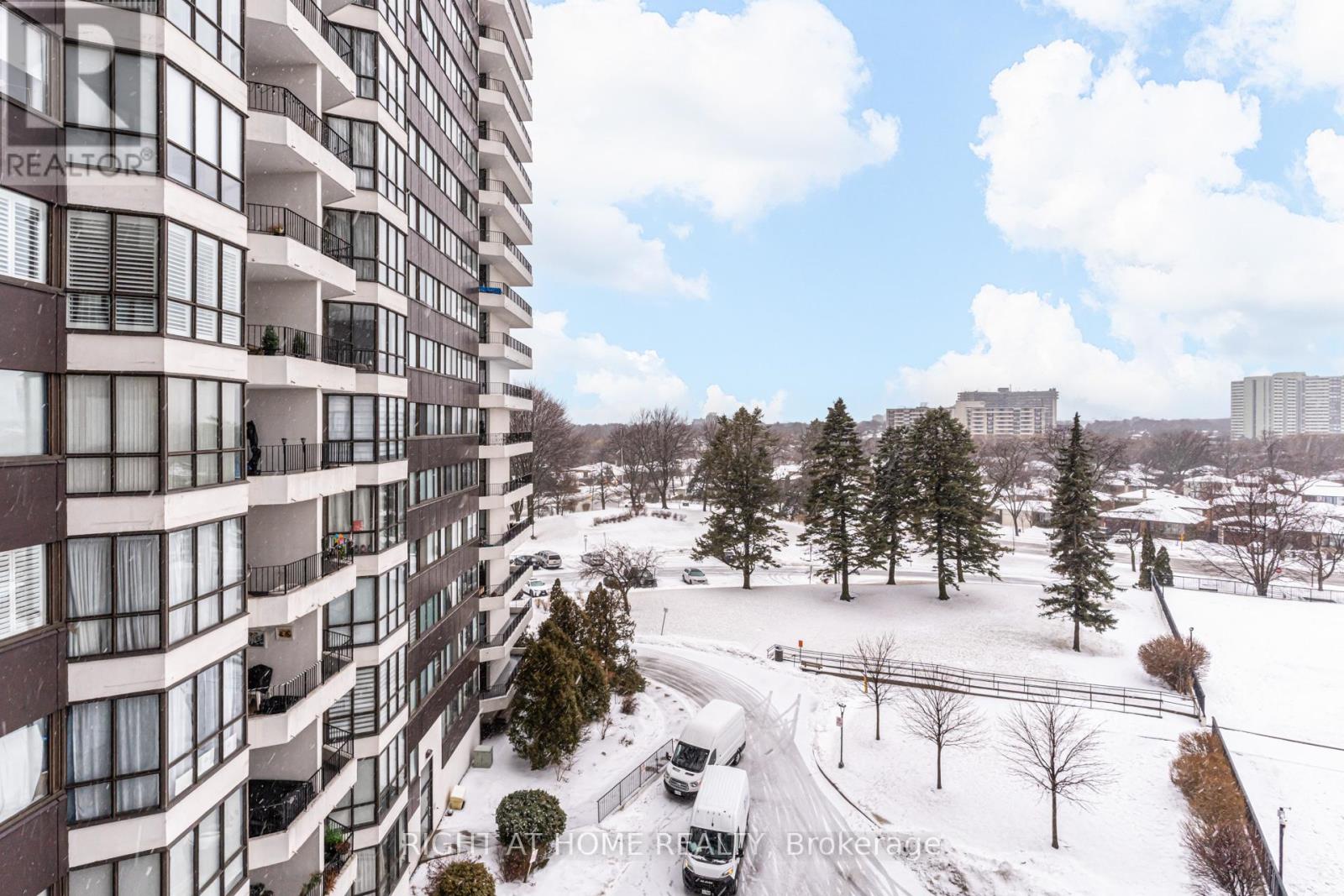 606 - 1333 Bloor Street, Mississauga, Ontario  L4Y 3T6 - Photo 32 - W12804408