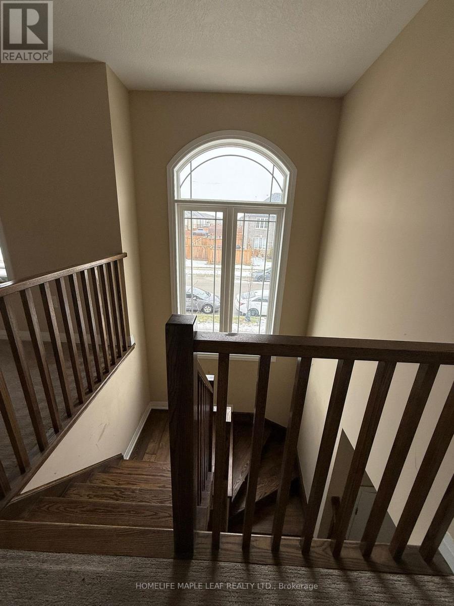 2 Laguna Village Crescent, Hamilton, Ontario  L0R 1P0 - Photo 17 - X12804402