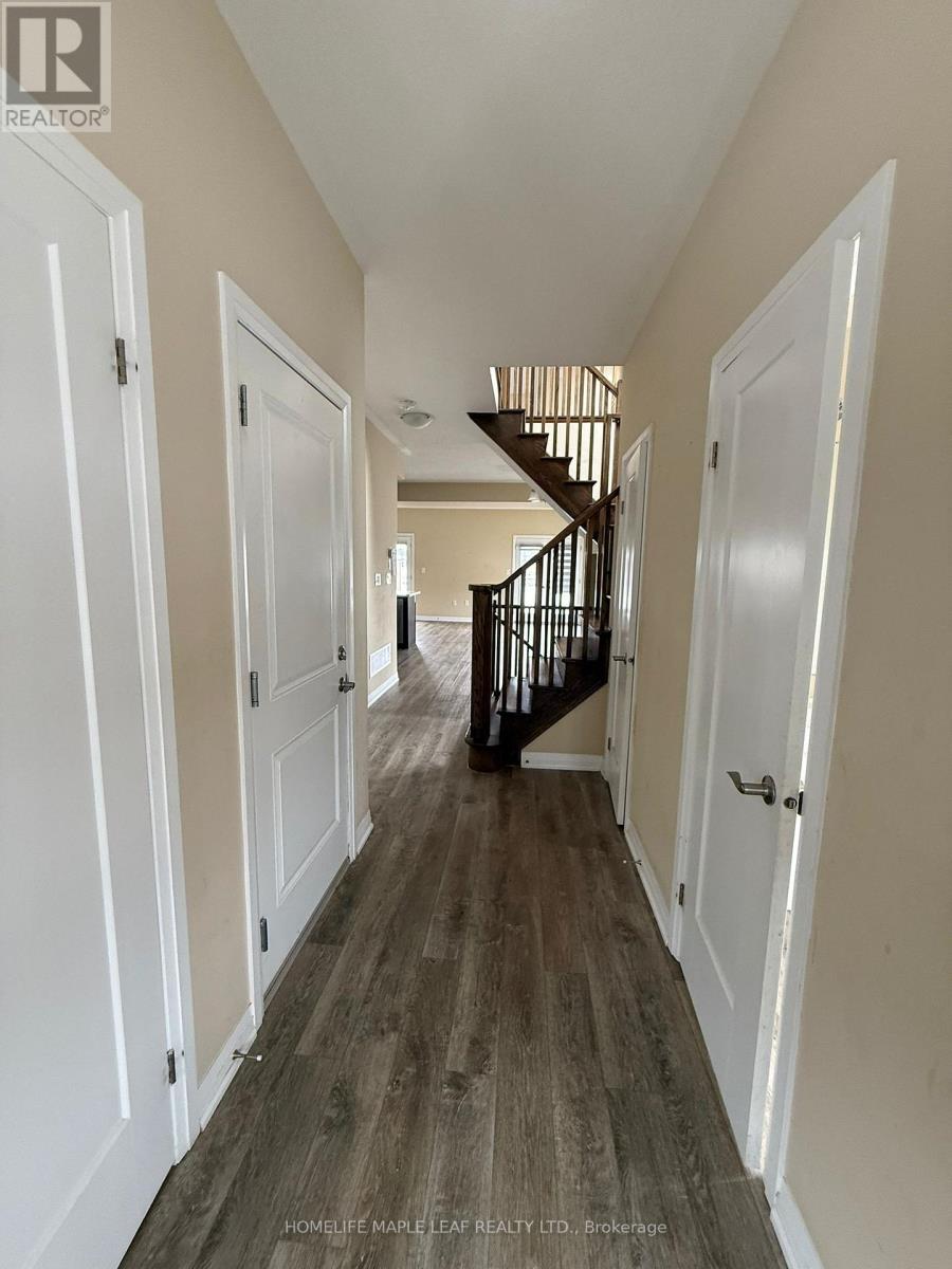 2 Laguna Village Crescent, Hamilton, Ontario  L0R 1P0 - Photo 7 - X12804402