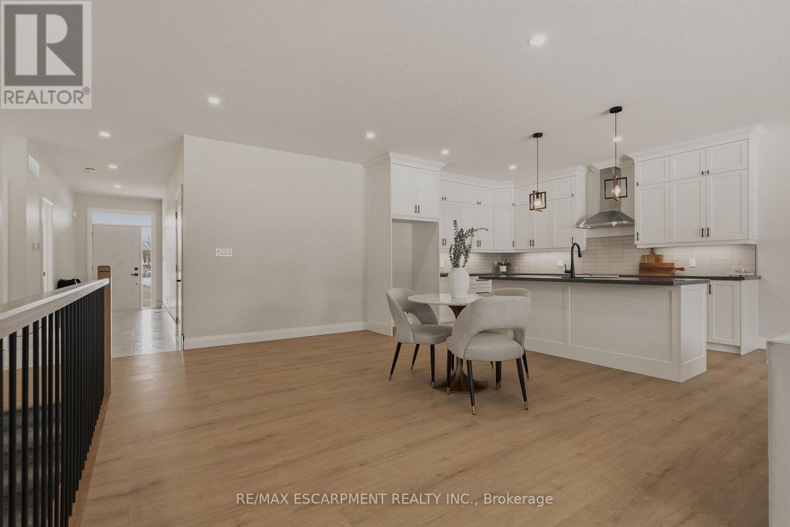 108 St. Michael's Street, Norfolk, Ontario  N4B 0A3 - Photo 8 - X12804404