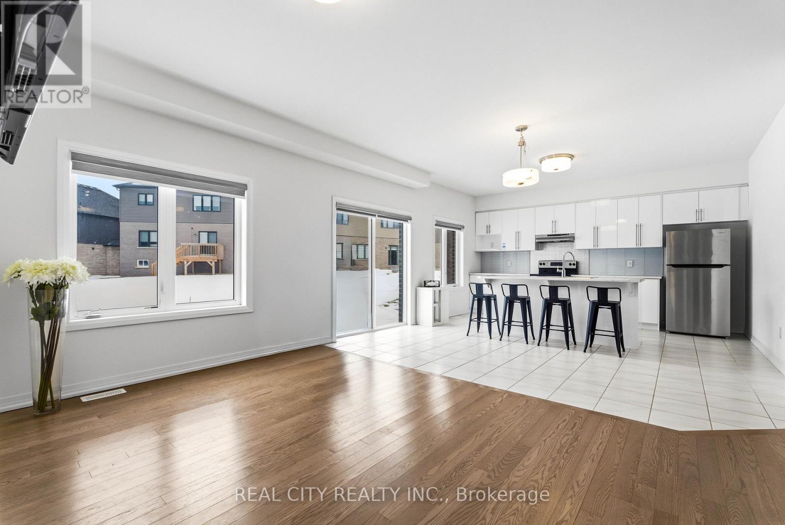 72 George Brier Drive E, Brant, Ontario  N3L 0L3 - Photo 15 - X12804412