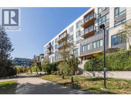 102 747 E 3RD STREET, North Vancouver, British Columbia