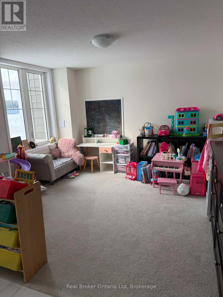 29 Sama Way, Wasaga Beach, Ontario  L9Z 0K4 - Photo 2 - S12804434