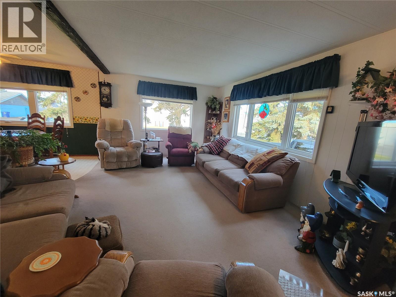 310 5th Street W, Wilkie, Saskatchewan  S0L 2C0 - Photo 4 - SK020976