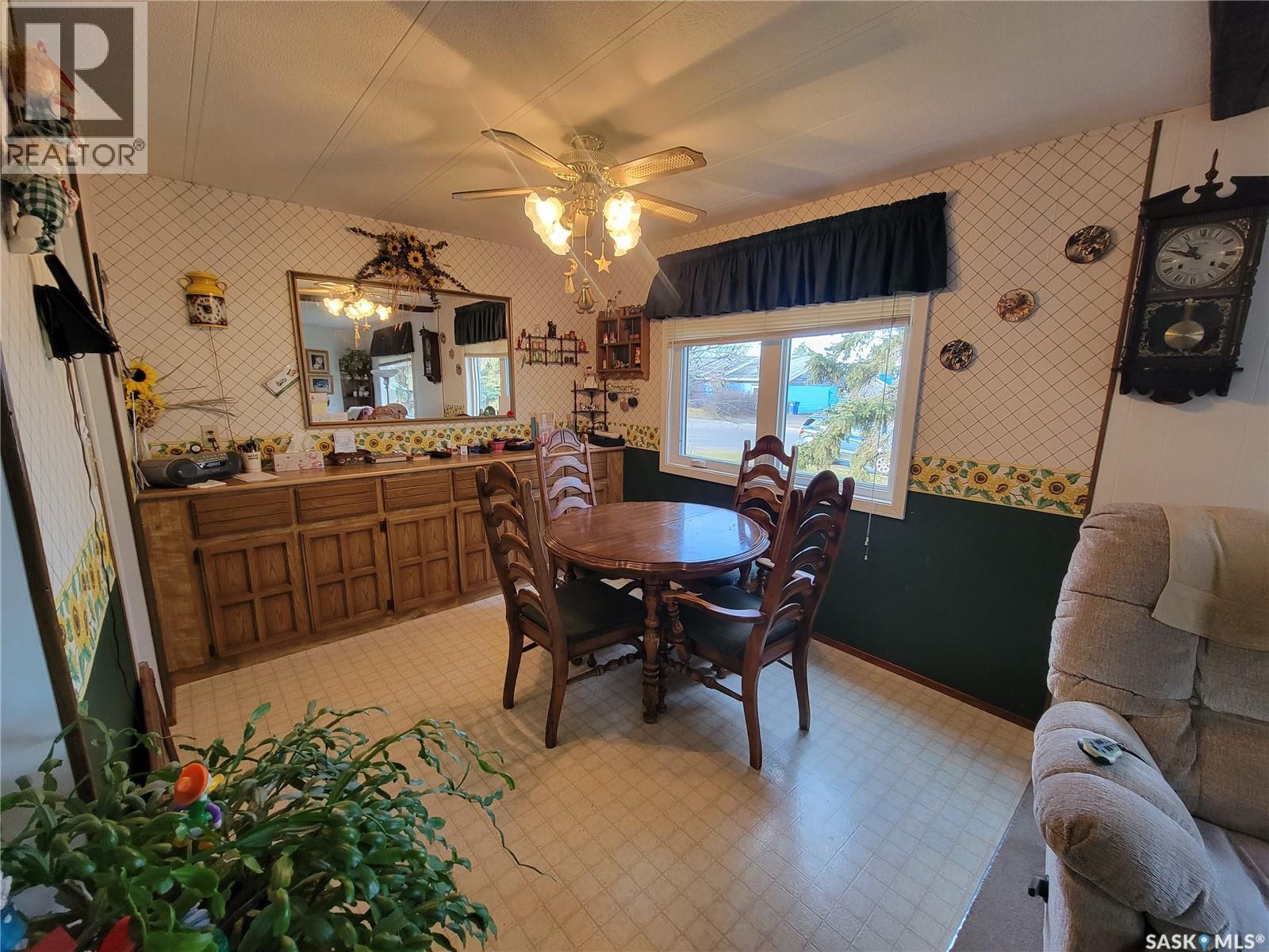 310 5th Street W, Wilkie, Saskatchewan  S0L 2C0 - Photo 6 - SK020976