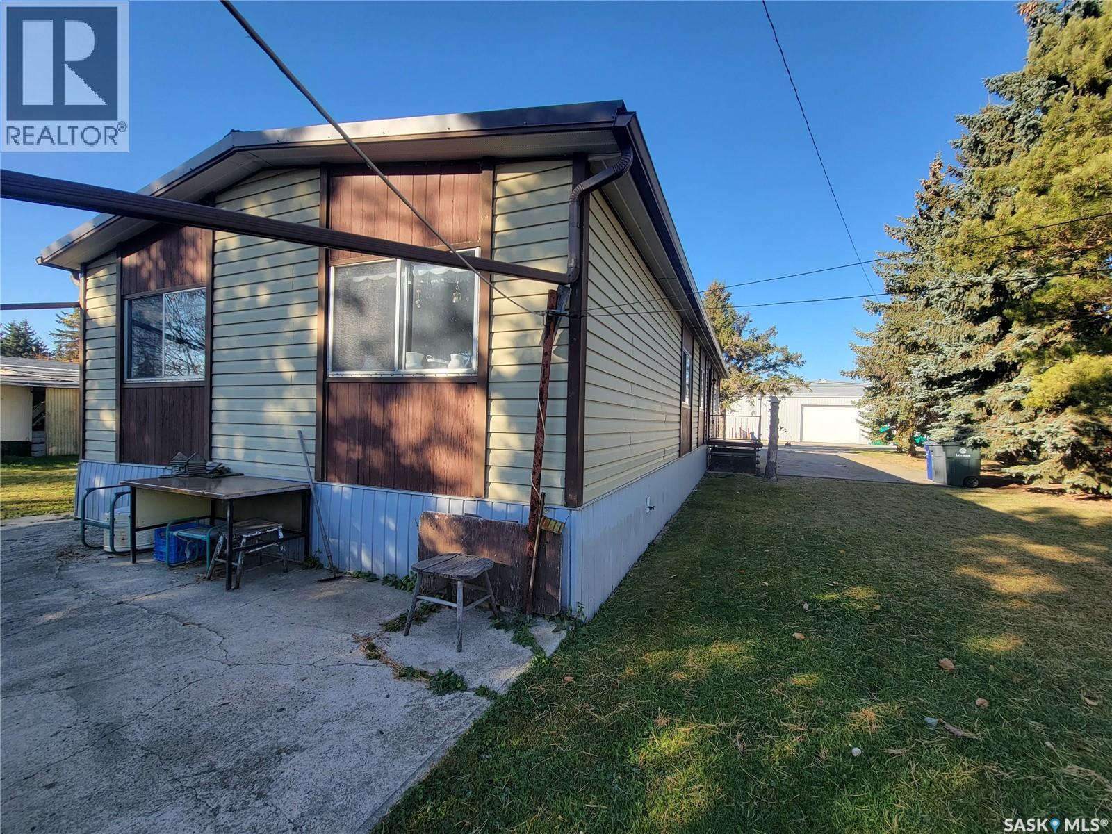 310 5th Street W, Wilkie, Saskatchewan  S0L 2C0 - Photo 38 - SK020976